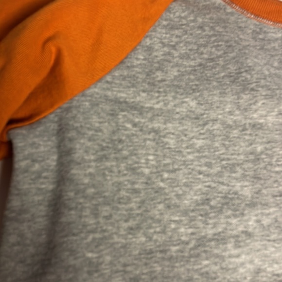 Essential Fleece - Picture 2 of 3